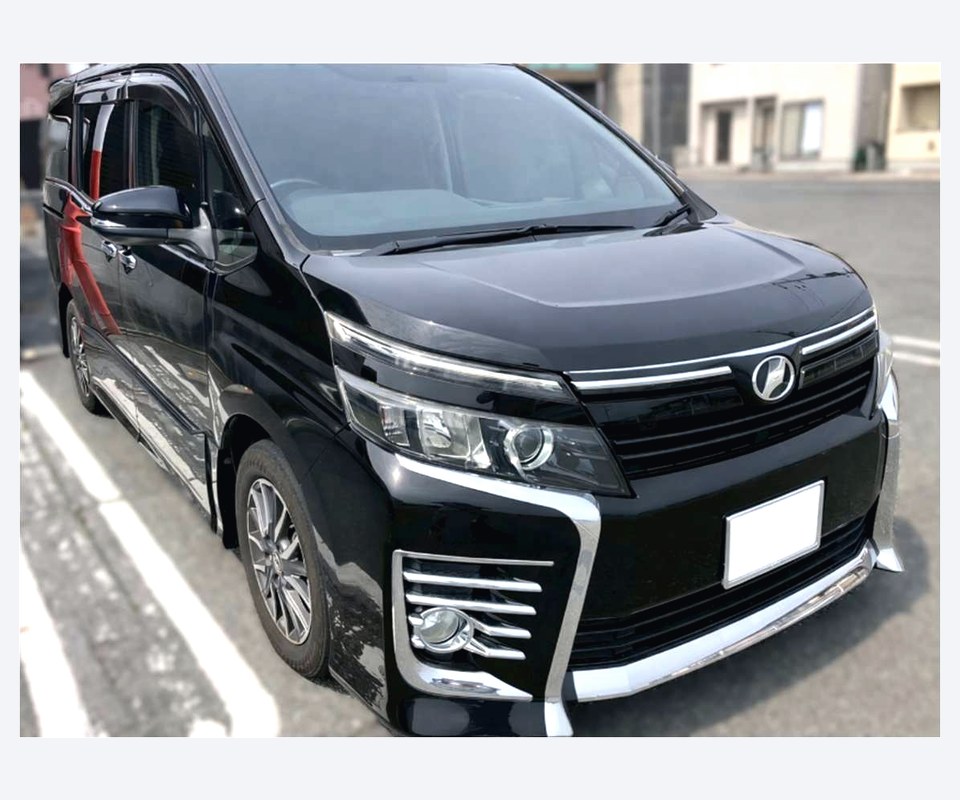 トヨタ　ヴォクシー ZS（80系）